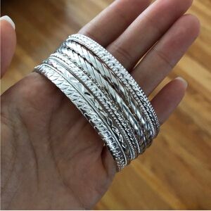 Silver bangles (6)